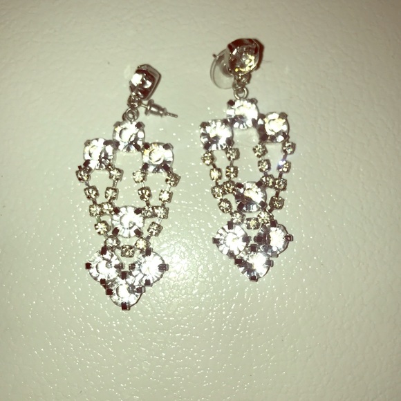 Banana Republic Jewelry - Banana Republic earrings